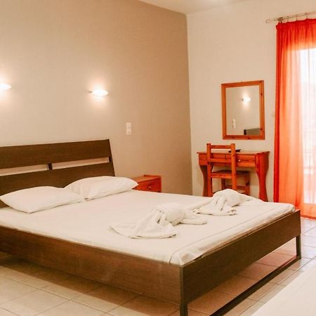 Alexios Apartments Пердика Экстерьер фото