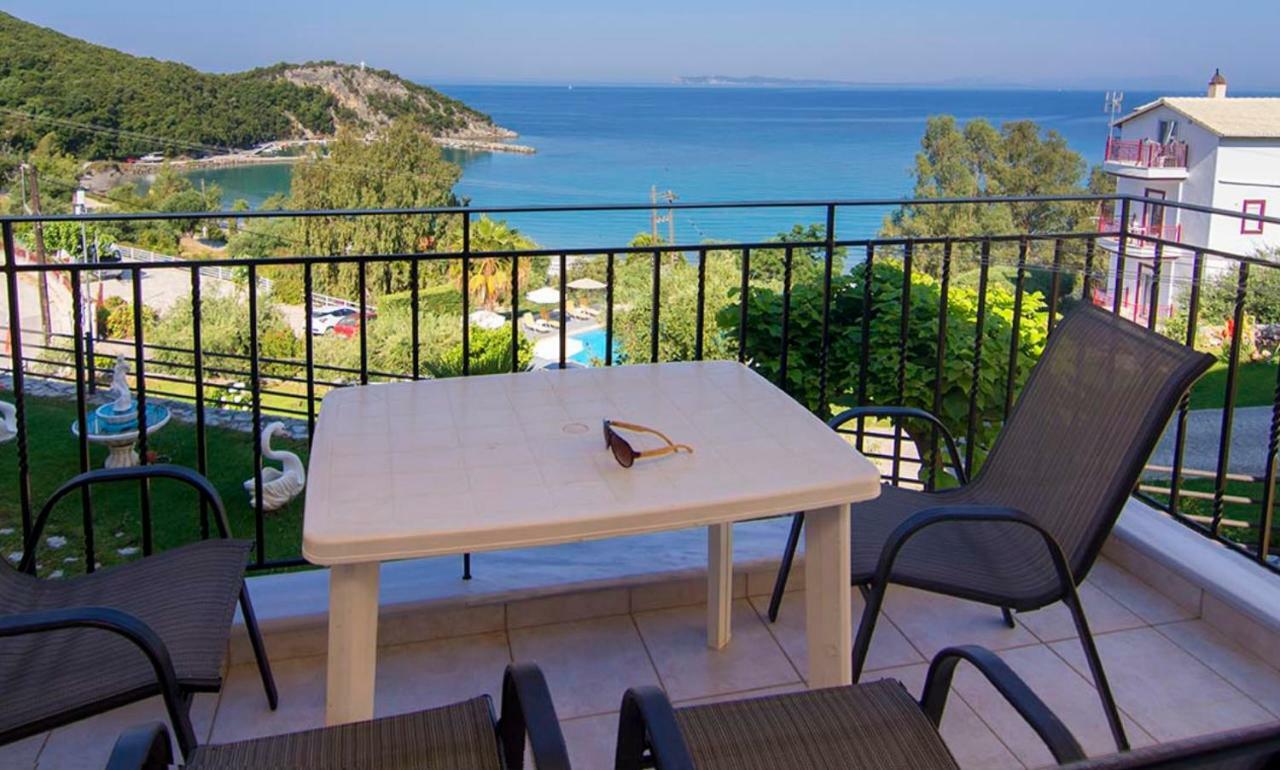 Alexios Apartments Пердика Экстерьер фото
